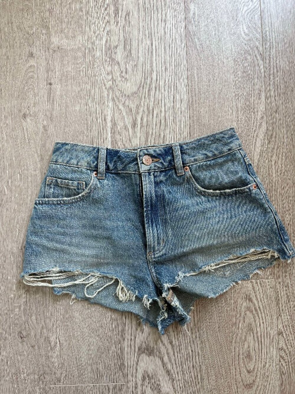 GARAGE JEAN SHORTS